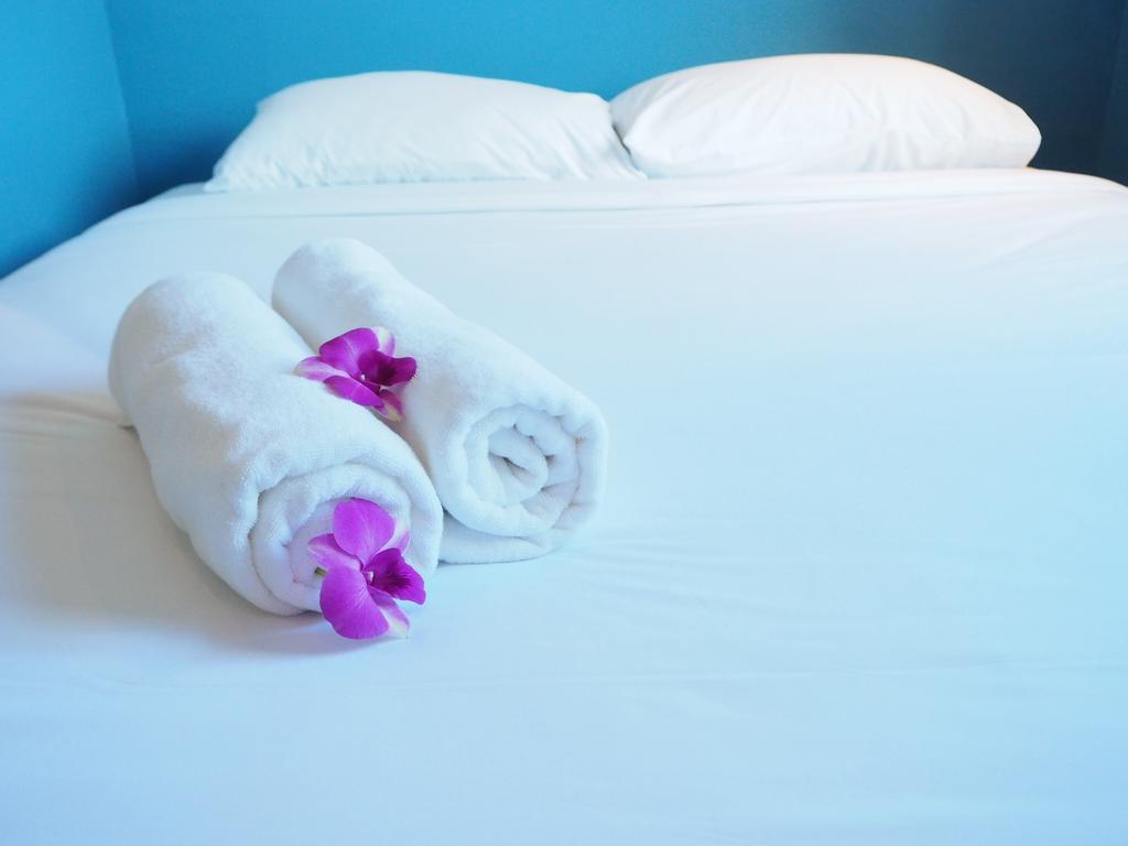 Art-C House Hotel Phuket ภายนอก รูปภาพ