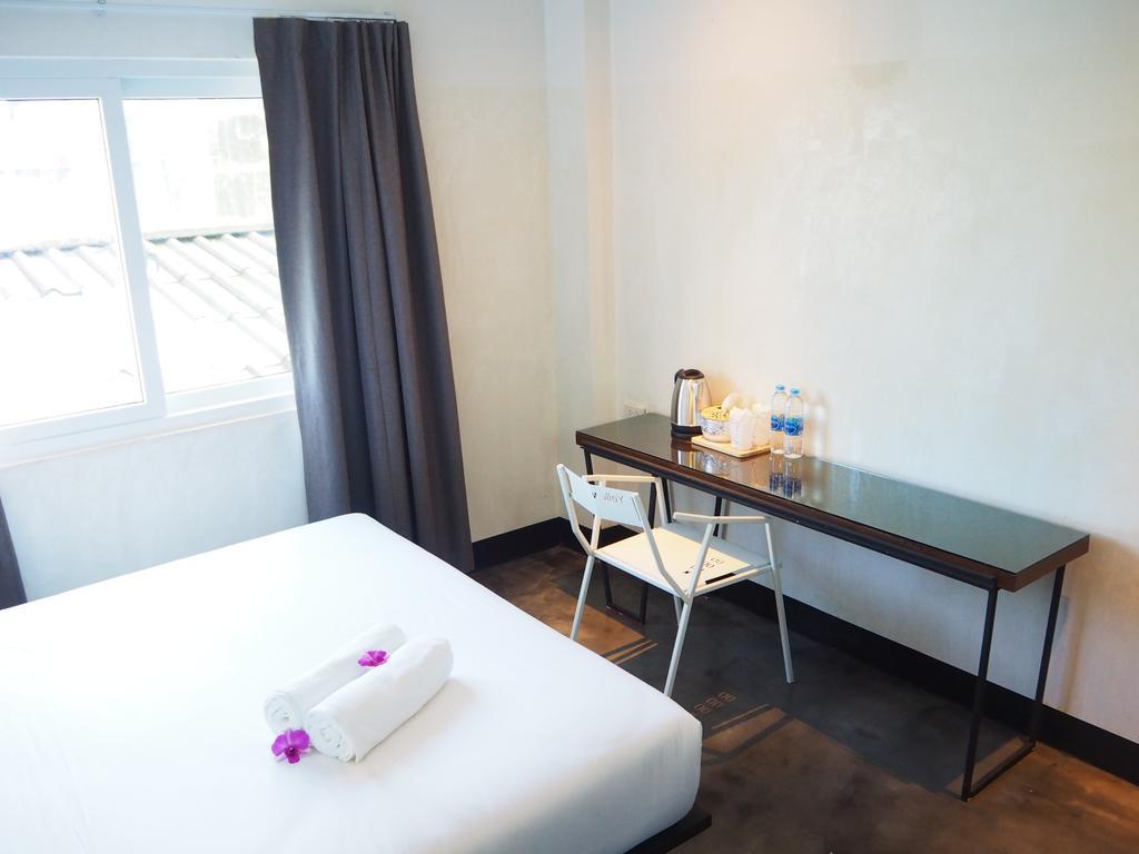 Art-C House Hotel Phuket ภายนอก รูปภาพ