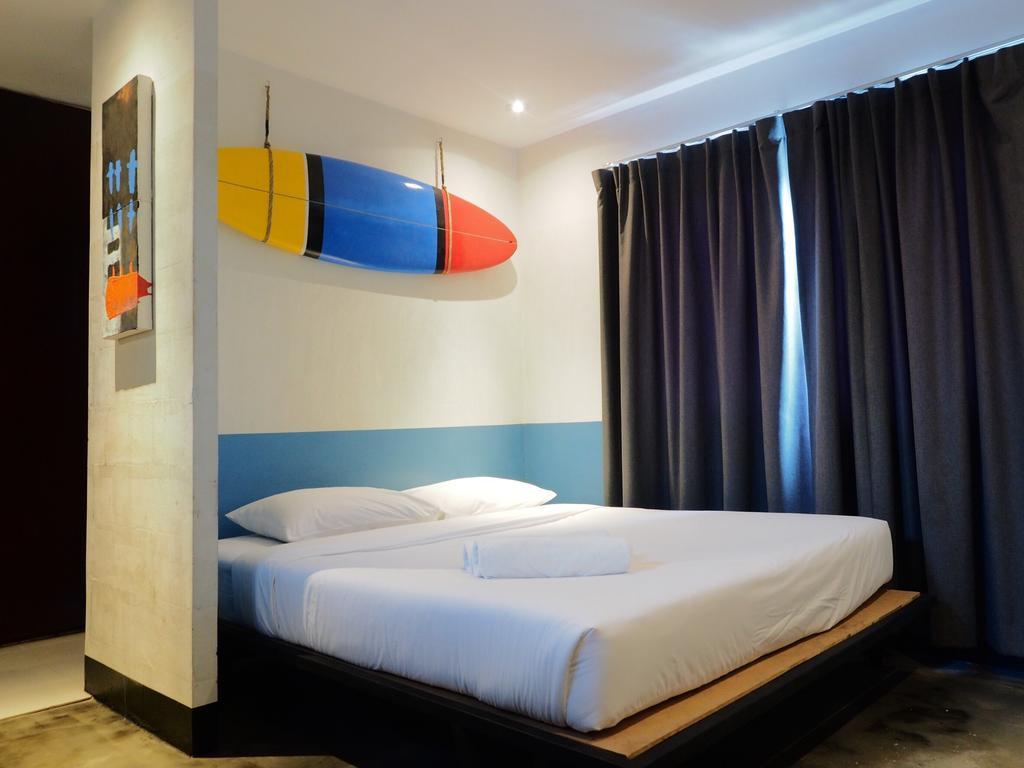 Art-C House Hotel Phuket ภายนอก รูปภาพ